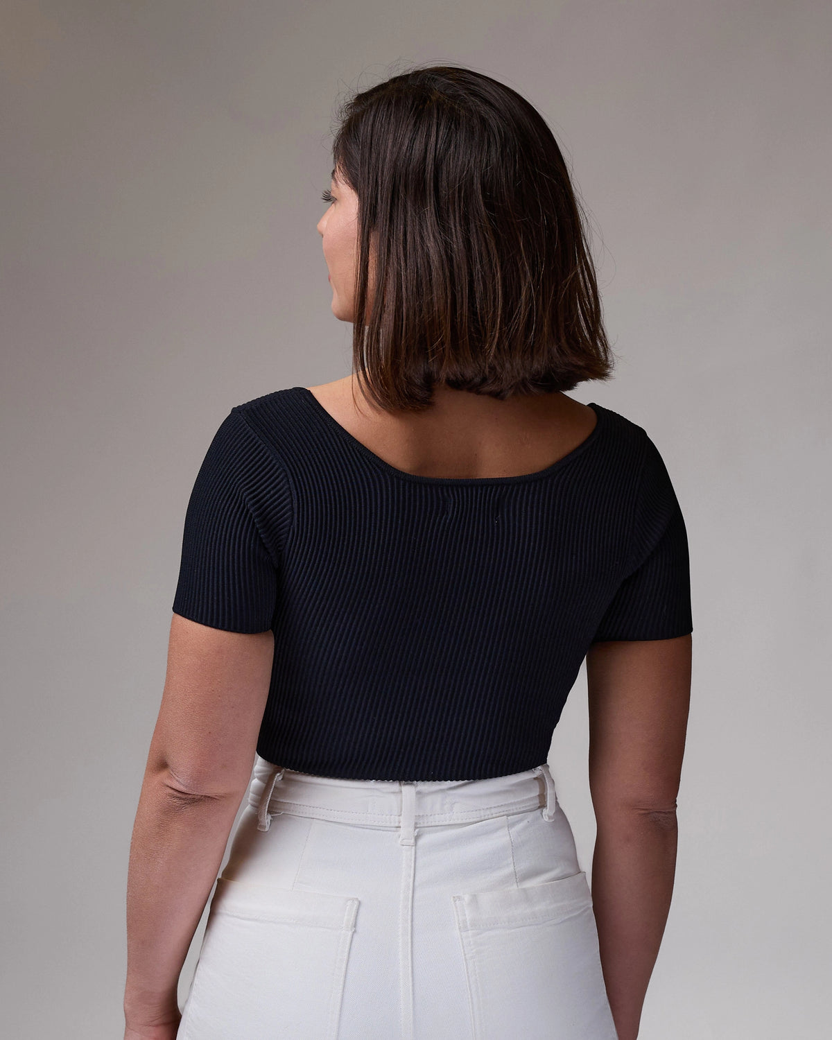 Short Sleeve Top in Black, photo 8